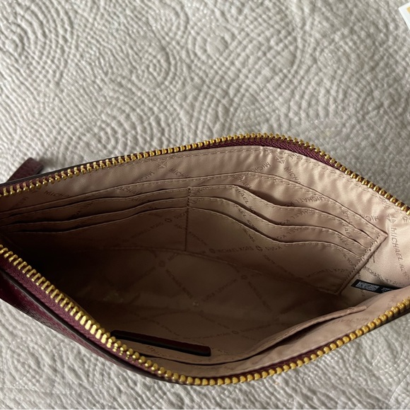 Michael Kors Wristlet - Picture 3 of 6
